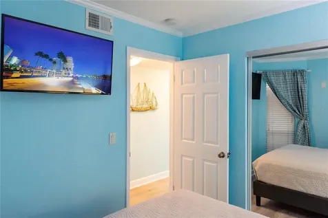 2506 N Rocky Point Drive Tampa FL 33607