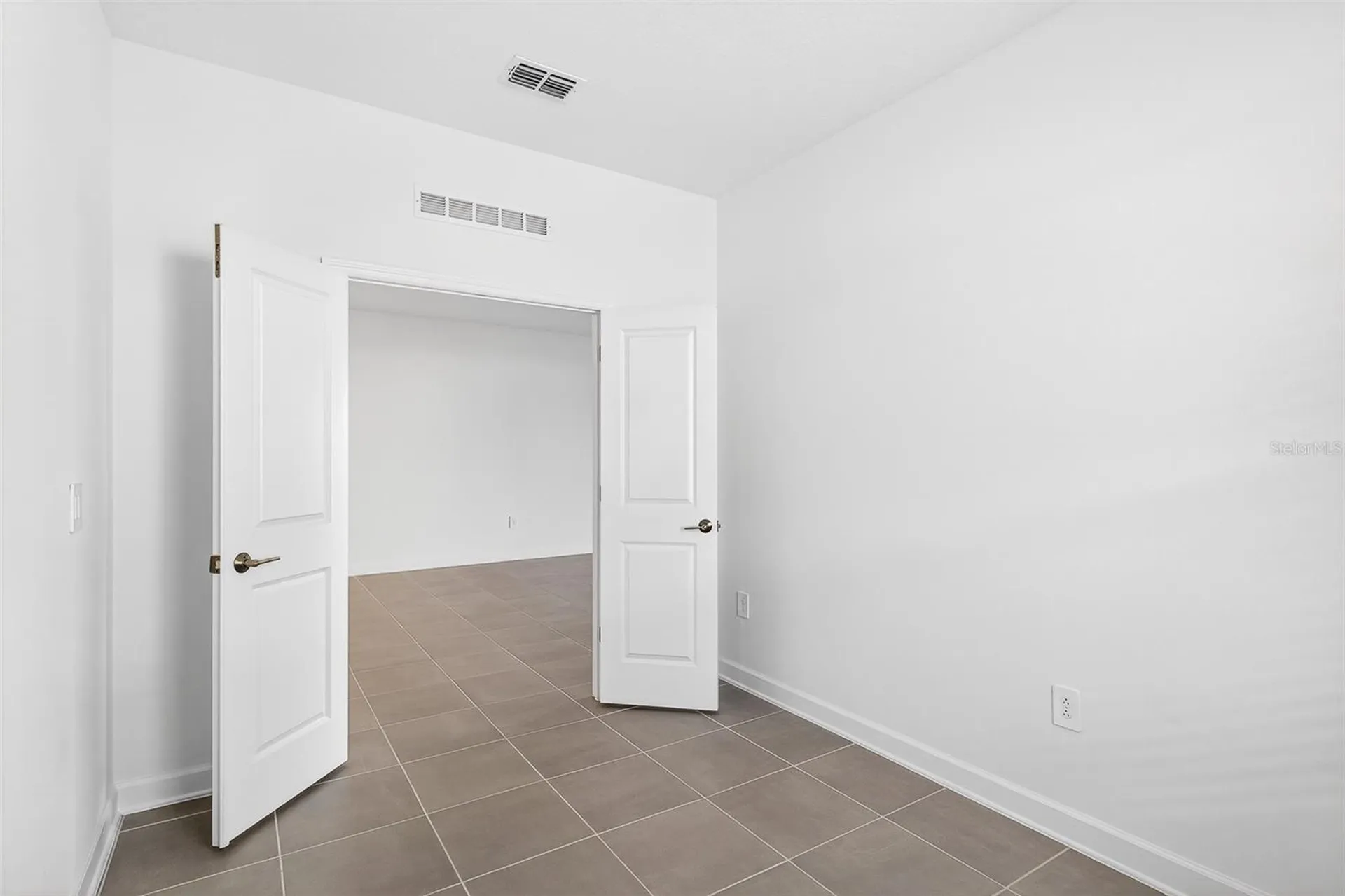 2619 Peace Of Mind Avenue Kissimmee FL 34744