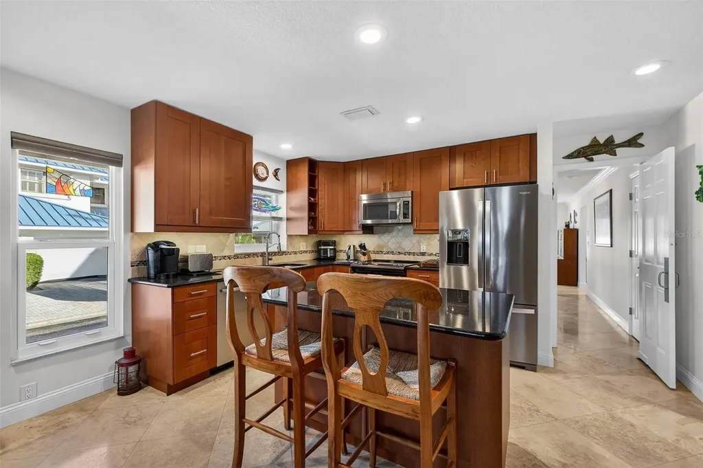 1671 Watermark Circle NE St Petersburg FL 33702