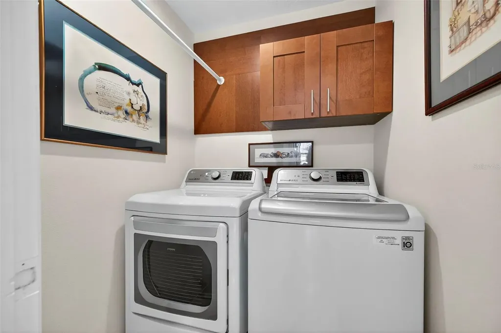 1671 Watermark Circle NE St Petersburg FL 33702