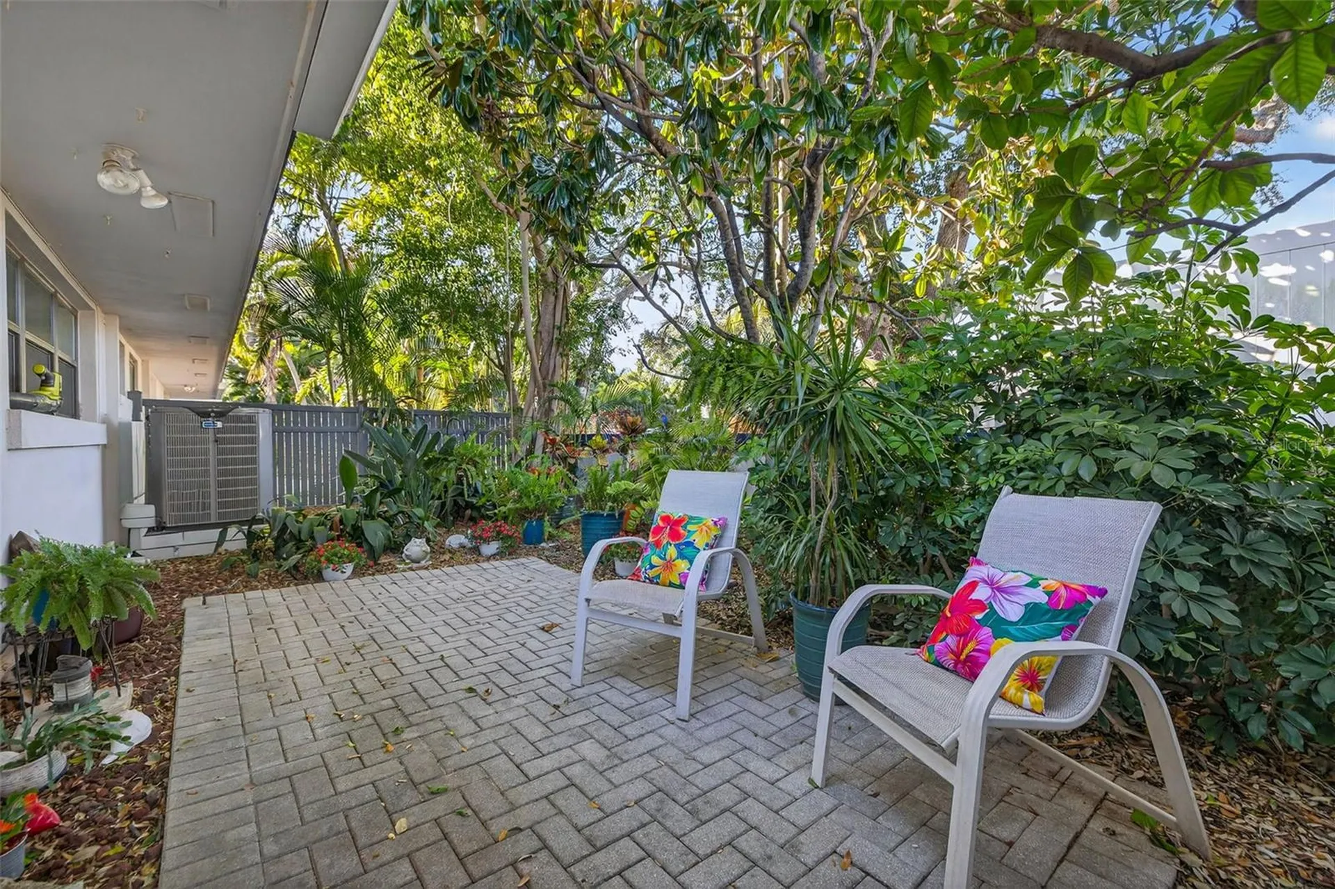 1671 Watermark Circle NE St Petersburg FL 33702