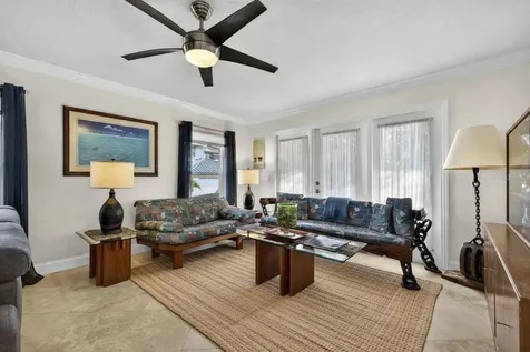 1671 Watermark Circle NE St Petersburg FL 33702