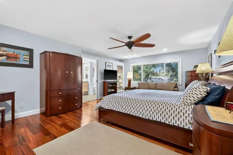1671 Watermark Circle NE St Petersburg FL 33702
