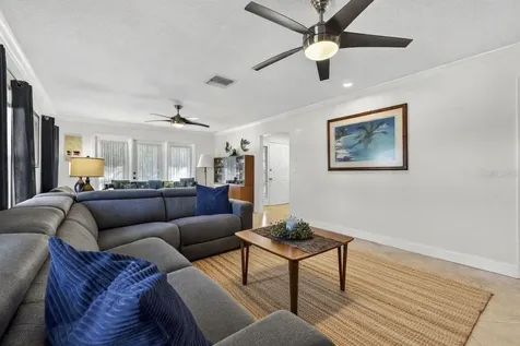 1671 Watermark Circle NE St Petersburg FL 33702