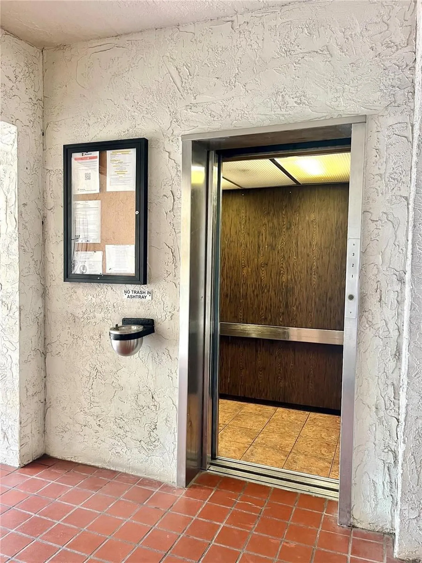 4575 S Texas Avenue Orlando FL 32839