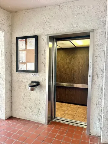 4575 S Texas Avenue Orlando FL 32839
