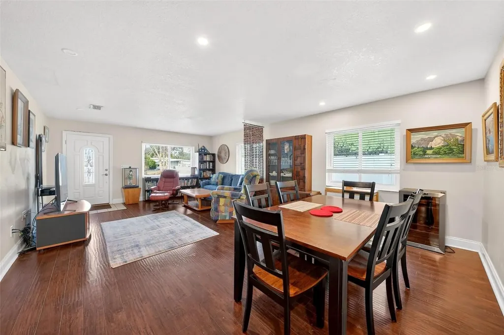 1024 Timor Avenue Orlando FL 32804