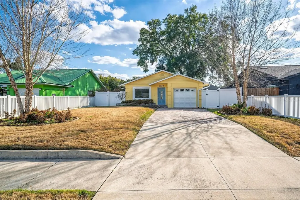 1024 Timor Avenue Orlando FL 32804