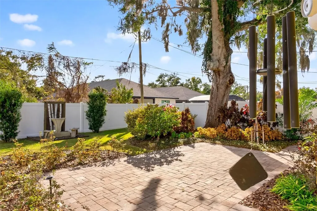 1024 Timor Avenue Orlando FL 32804