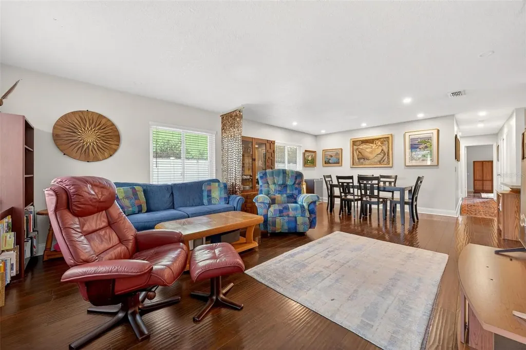 1024 Timor Avenue Orlando FL 32804