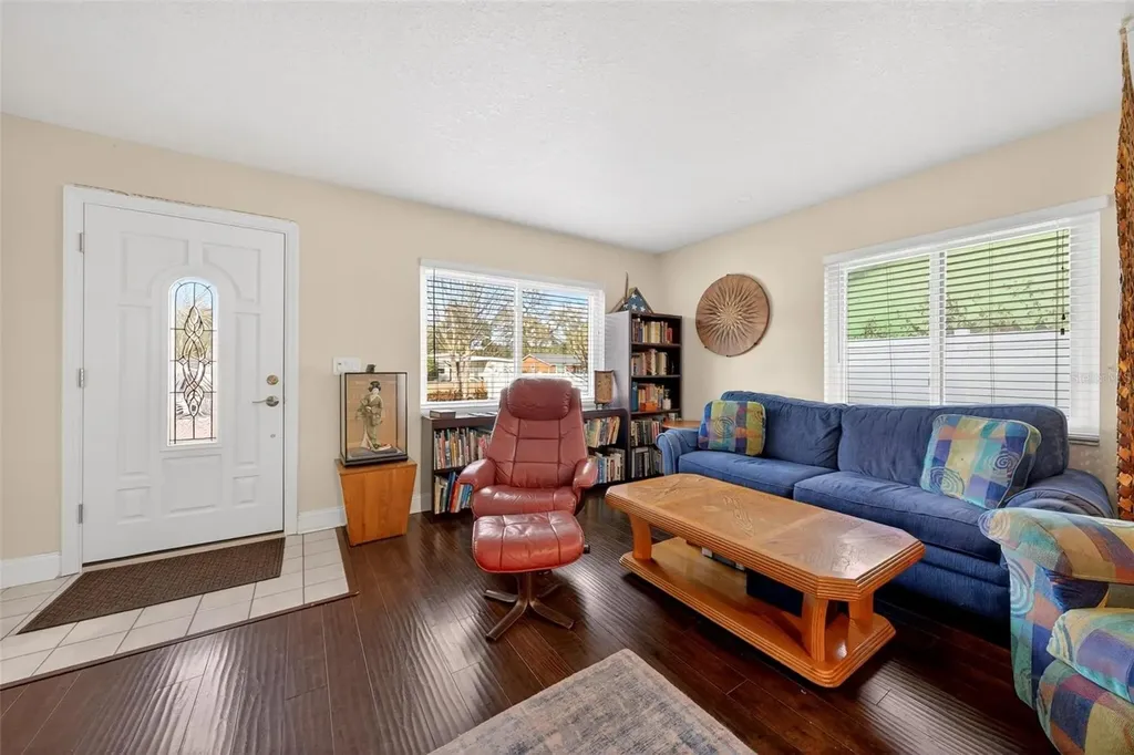 1024 Timor Avenue Orlando FL 32804