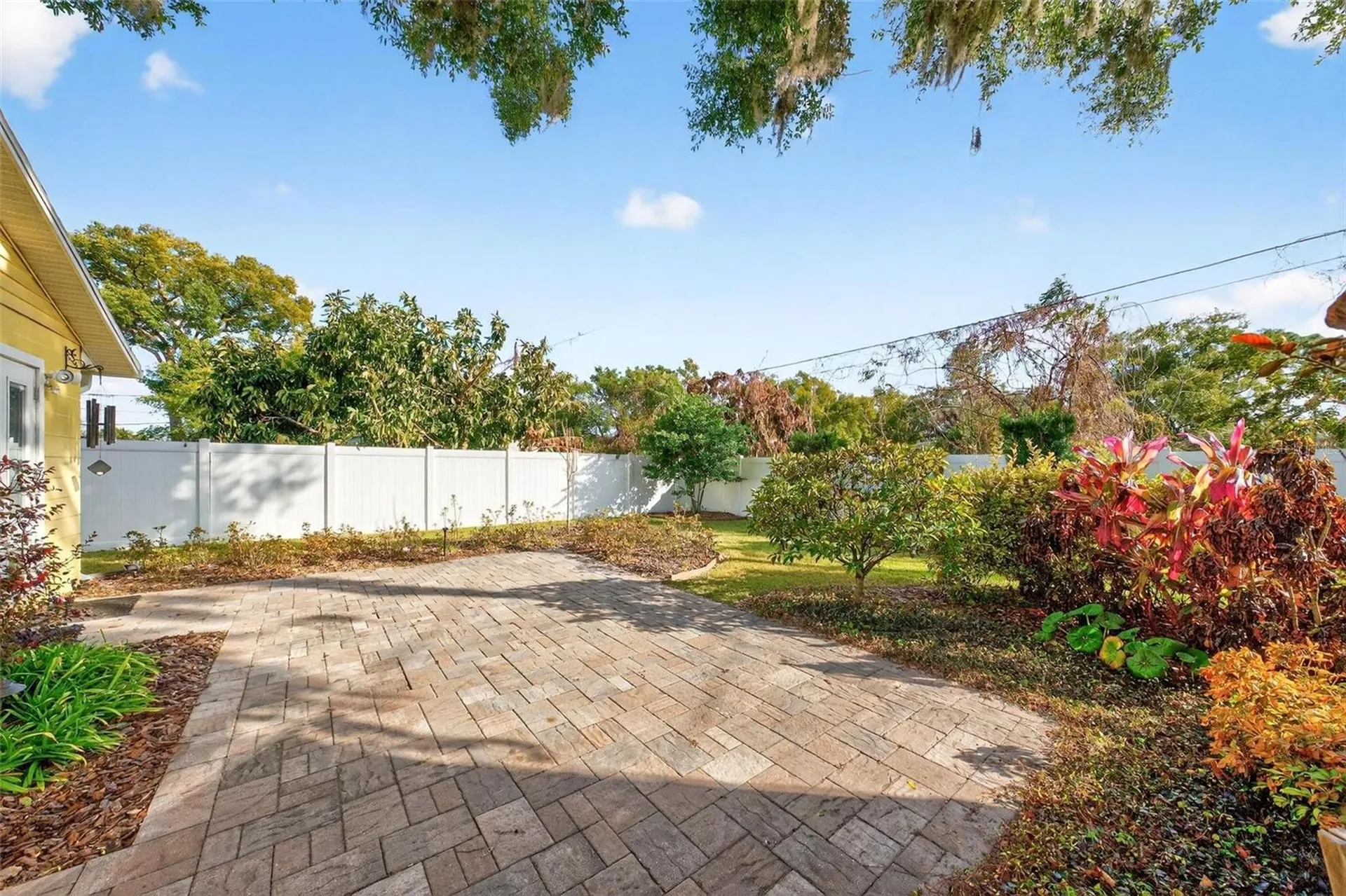 1024 Timor Avenue Orlando FL 32804