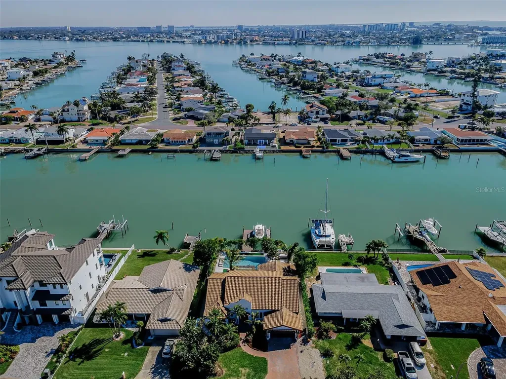 755 116th Avenue Treasure Island FL 33706