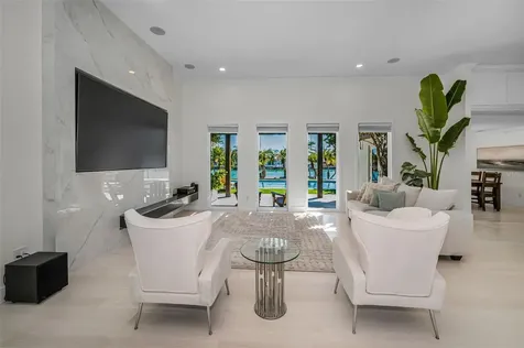 755 116th Avenue Treasure Island FL 33706