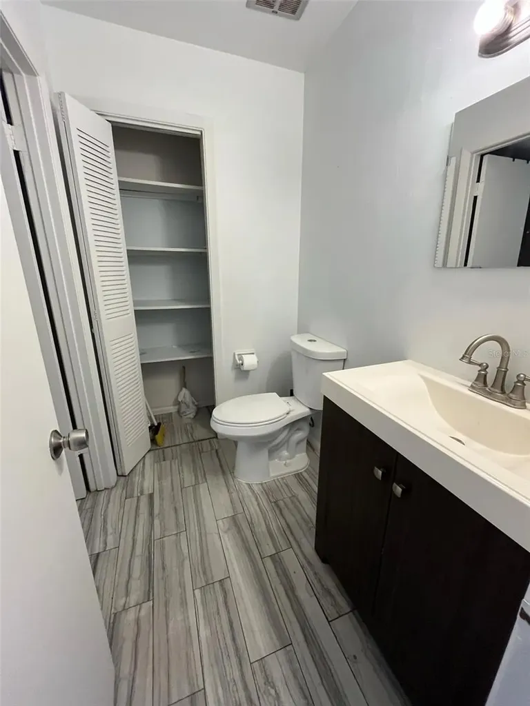 1935 S Conway Road Orlando FL 32812