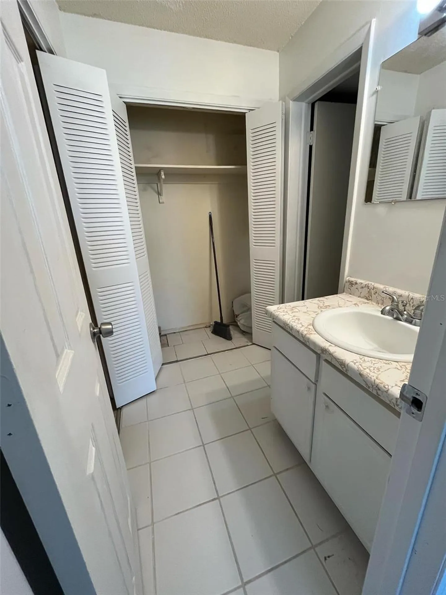 1935 S Conway Road Orlando FL 32812