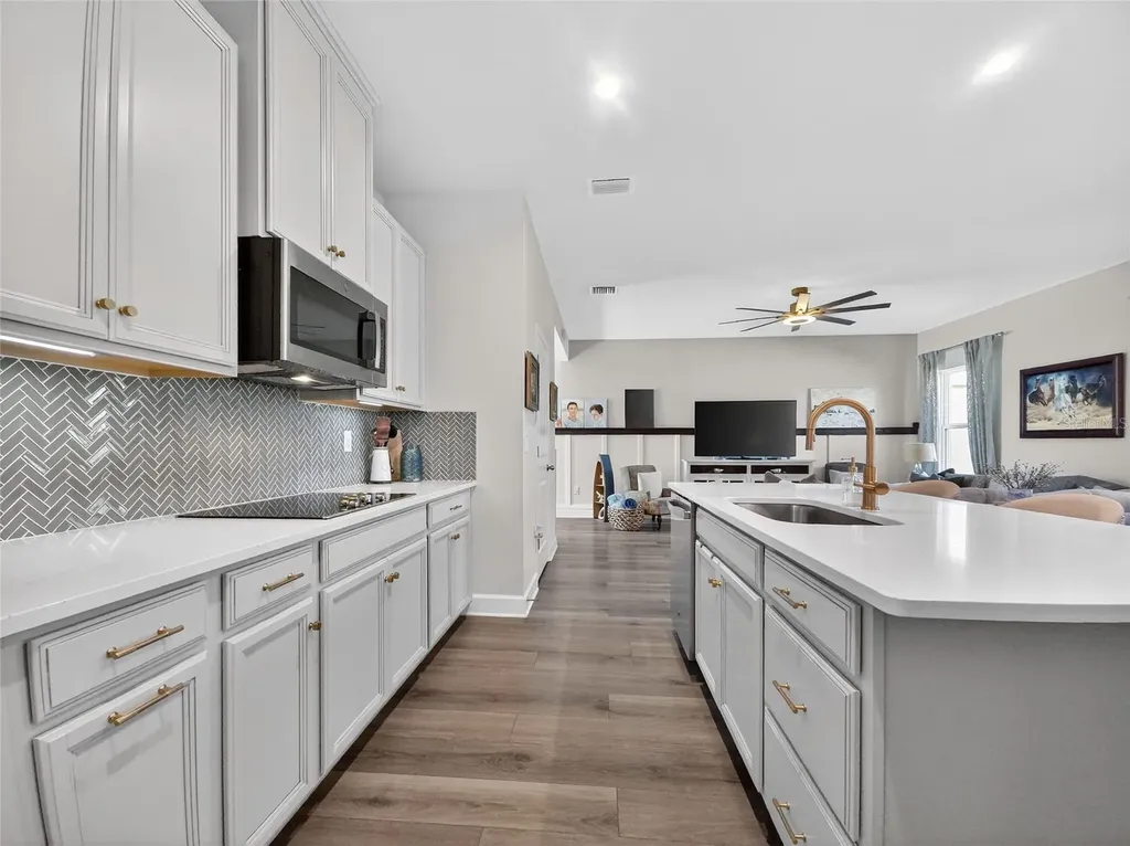 11026 High Noon Trail Parrish FL 34219