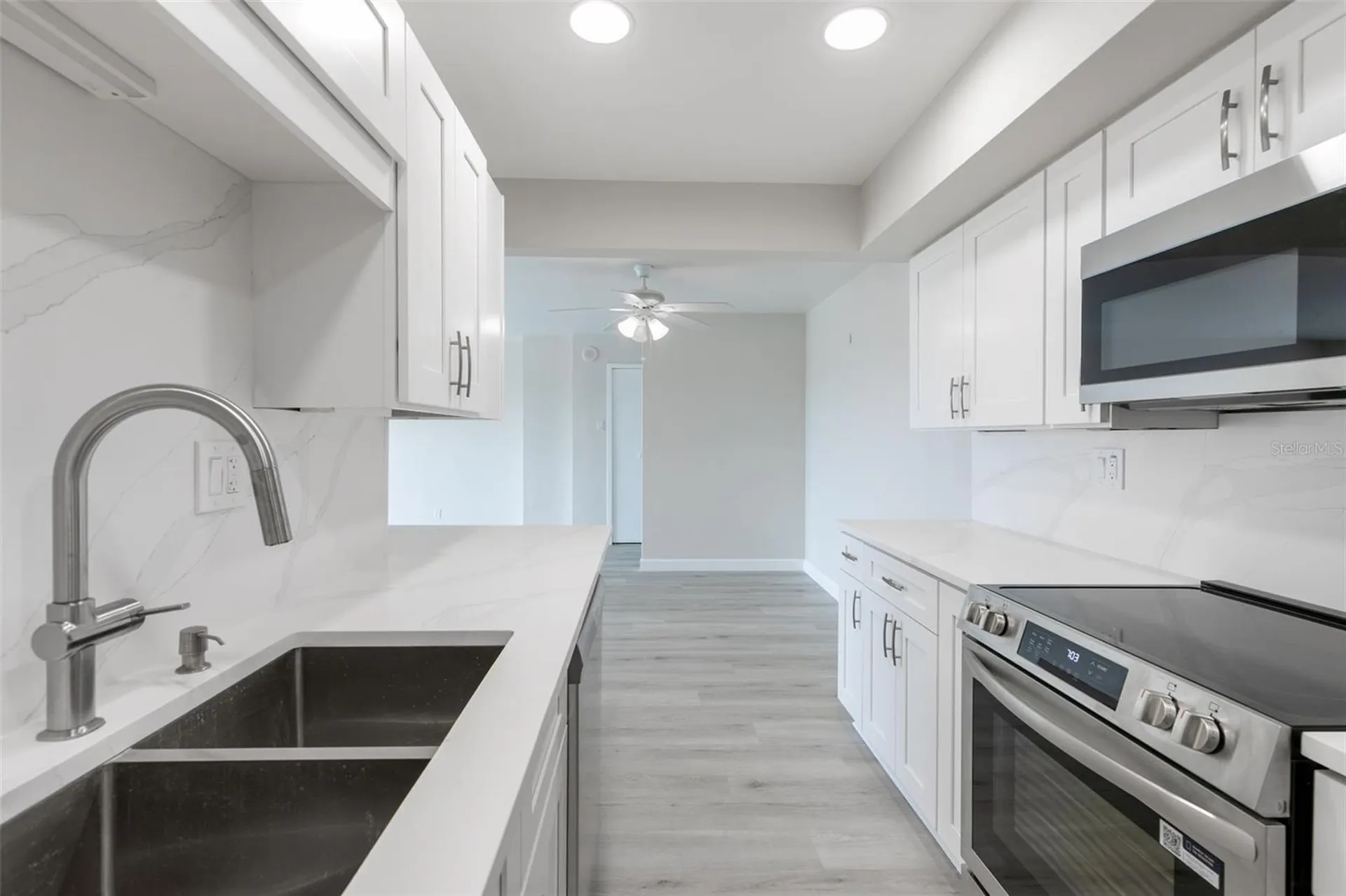 10355 Paradise Boulevard Treasure Island FL 33706