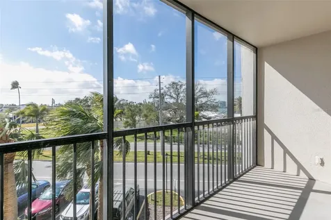10355 Paradise Boulevard Treasure Island FL 33706