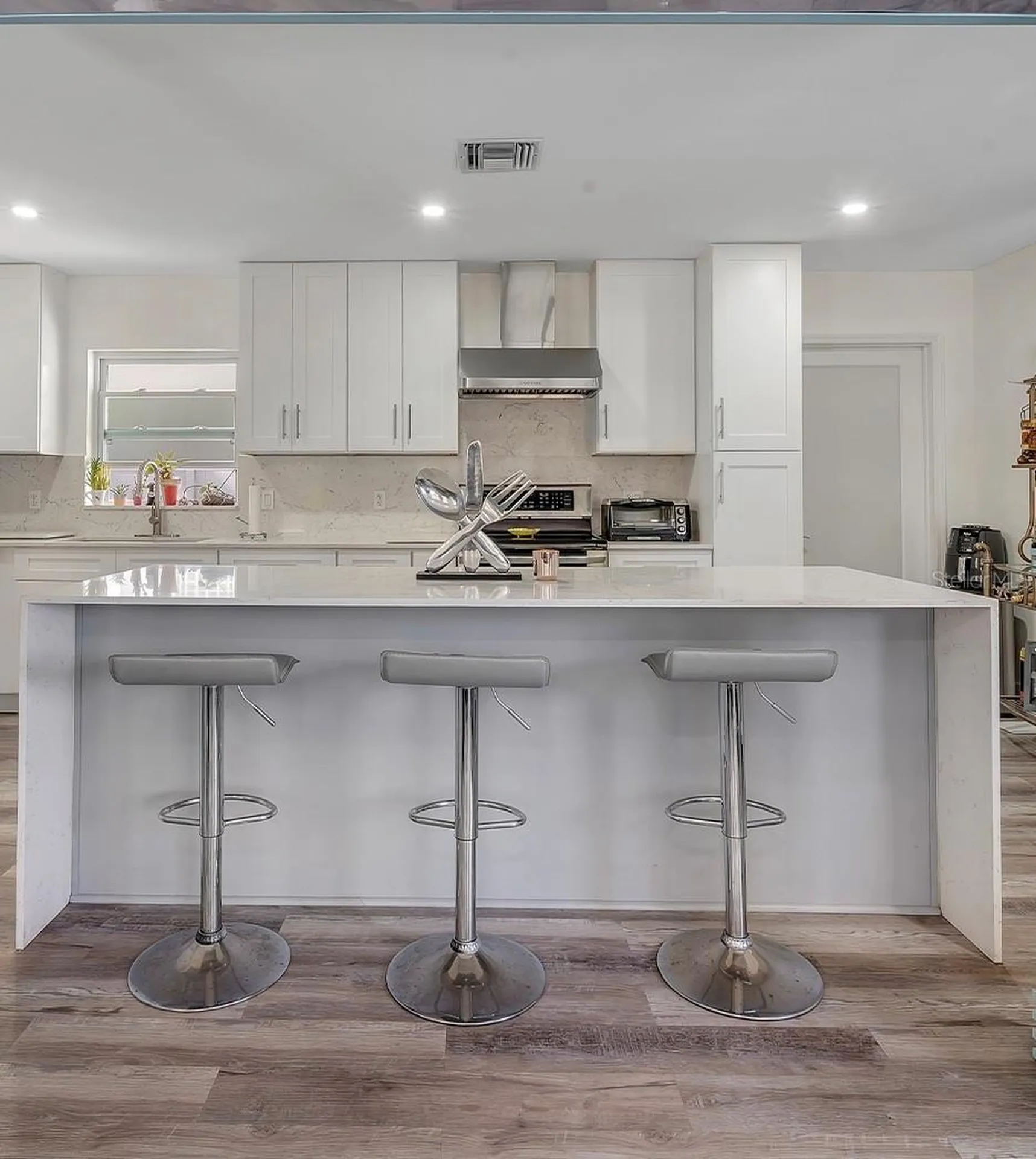7684 Oakhurst Road Seminole FL 33776