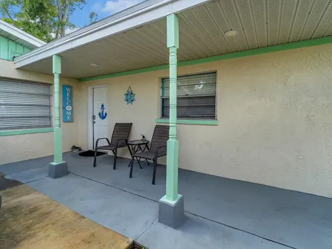 7684 Oakhurst Road Seminole FL 33776