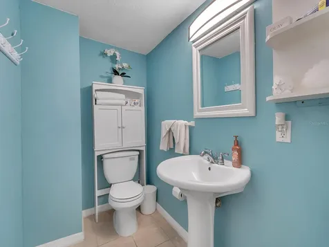 7684 Oakhurst Road Seminole FL 33776