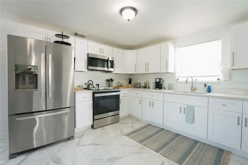 6844 82nd Avenue N Pinellas Park FL 33781