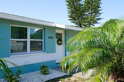 6844 82nd Avenue N Pinellas Park FL 33781