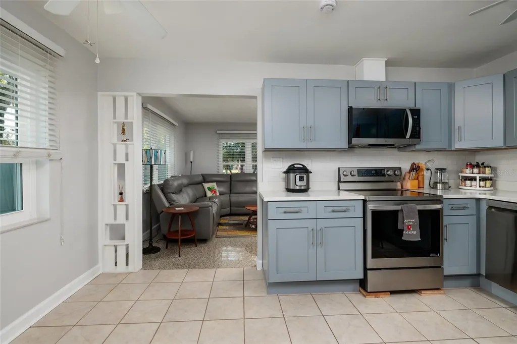 7201 Grevilla Avenue S South Pasadena FL 33707