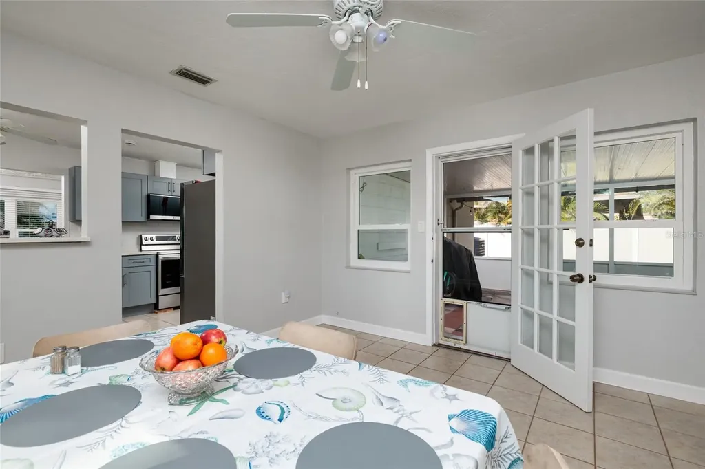 7201 Grevilla Avenue S South Pasadena FL 33707