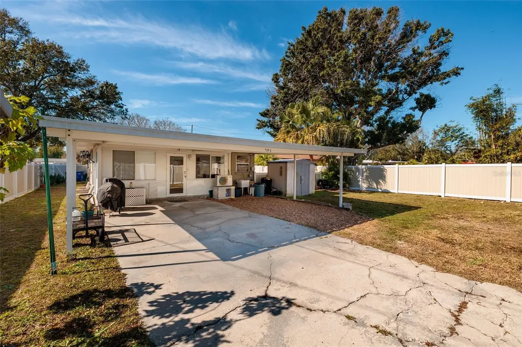 7201 Grevilla Avenue S South Pasadena FL 33707