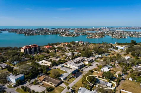7201 Grevilla Avenue S South Pasadena FL 33707