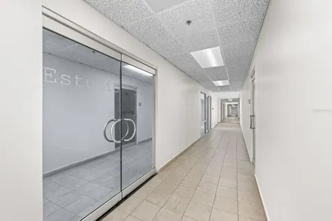 100 Centro Internacional De Mercadeo Guaynabo PR 00968