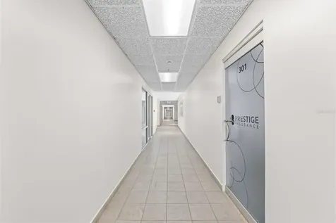 100 Centro Internacional De Mercadeo Guaynabo PR 00968