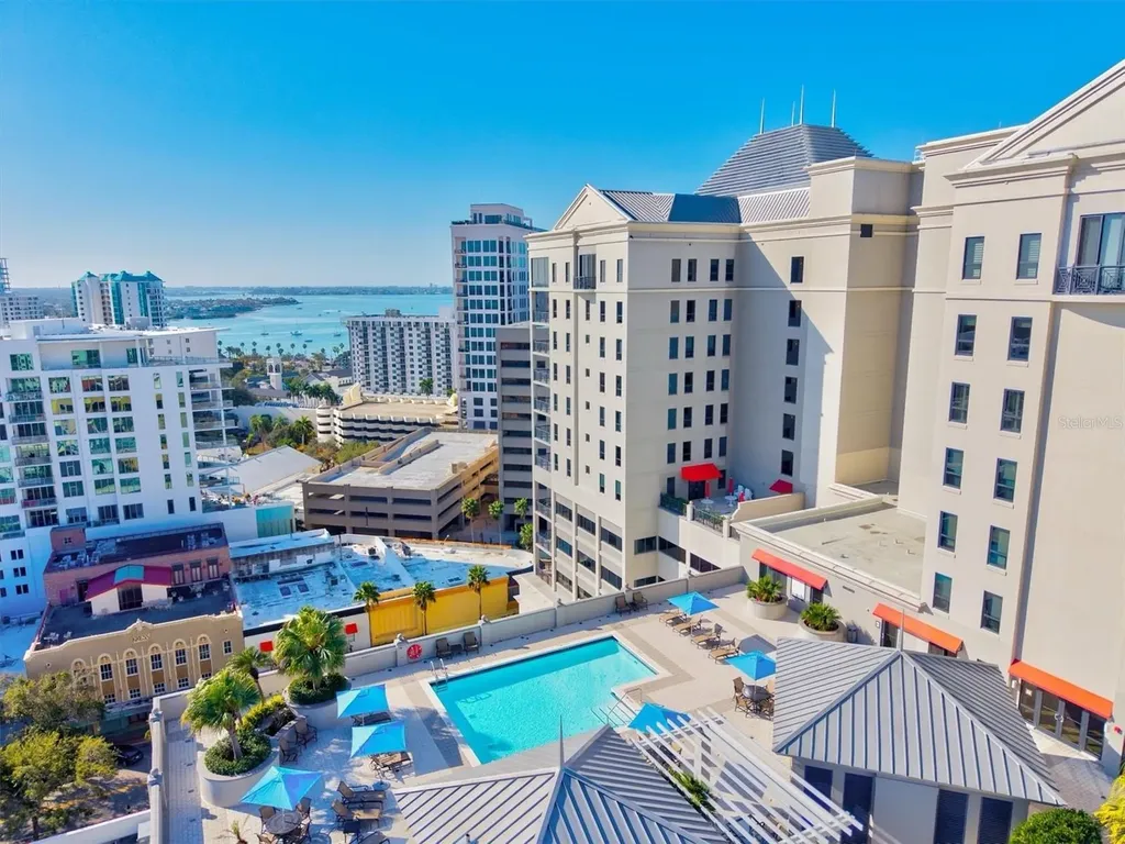 50 Central Avenue Sarasota FL 34236