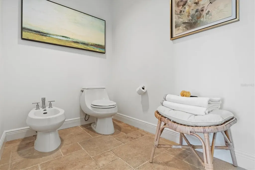 50 Central Avenue Sarasota FL 34236