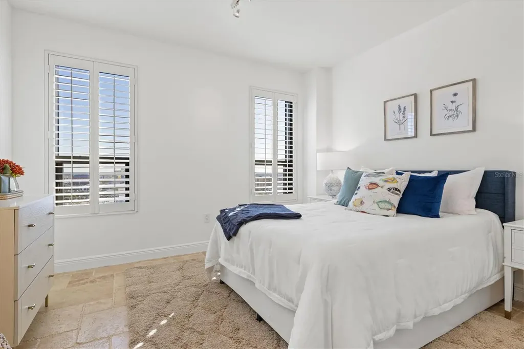 50 Central Avenue Sarasota FL 34236