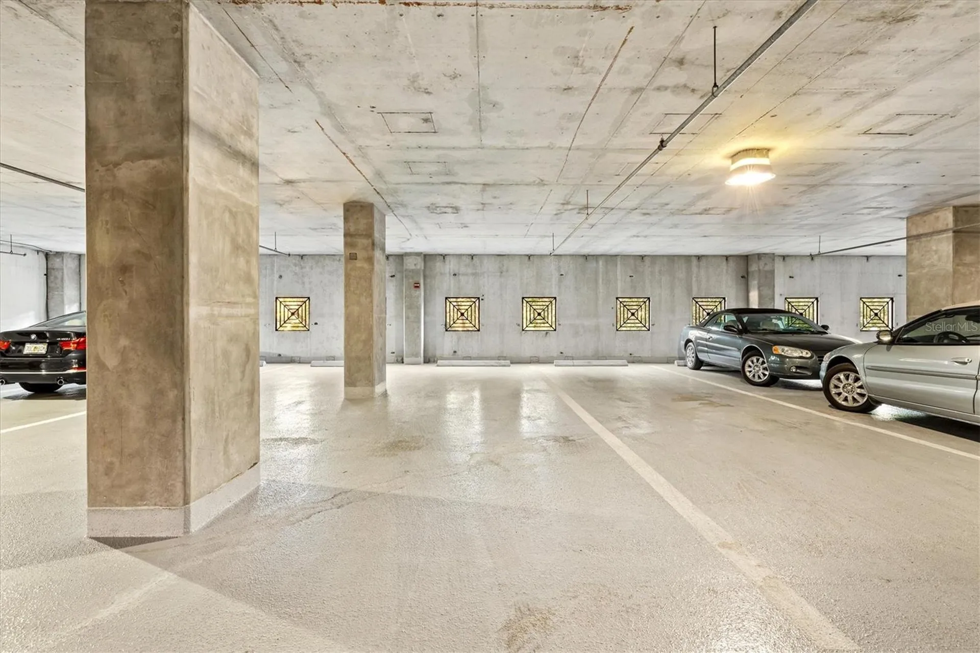 50 Central Avenue Sarasota FL 34236