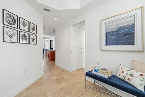 50 Central Avenue Sarasota FL 34236