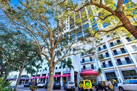 50 Central Avenue Sarasota FL 34236