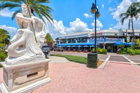 50 Central Avenue Sarasota FL 34236