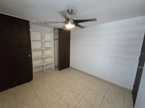 AE-5 Calle Barcelona Humacao PR 00791