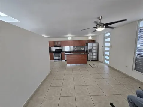 AE-5 Calle Barcelona Humacao PR 00791