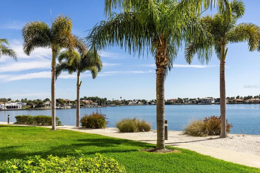 5200 Brittany Drive S St Petersburg FL 33715