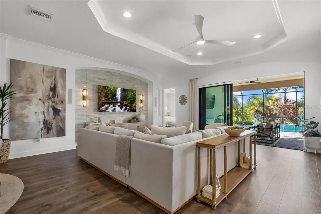 10003 Batchelder Terrace Palmetto FL 34221