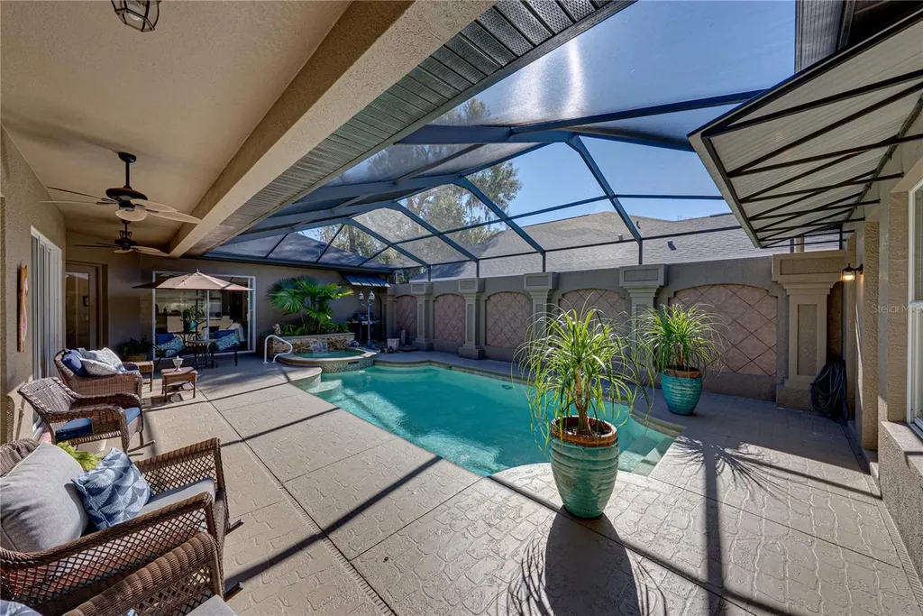 12422 Woodlands Circle Dade City FL 33525