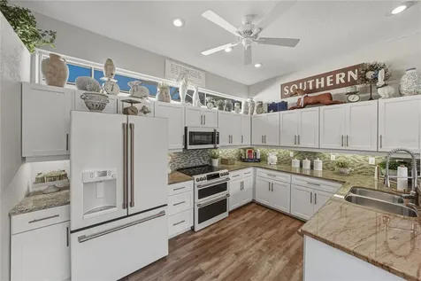 12422 Woodlands Circle Dade City FL 33525