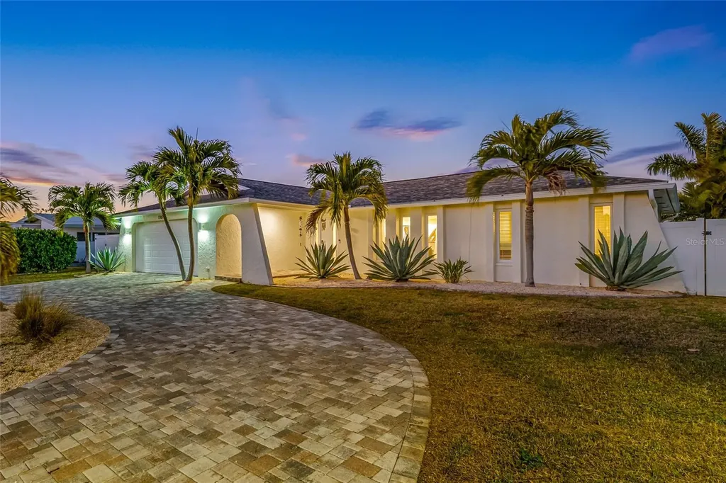 17161 2nd Street E North Redington Beach FL 33708