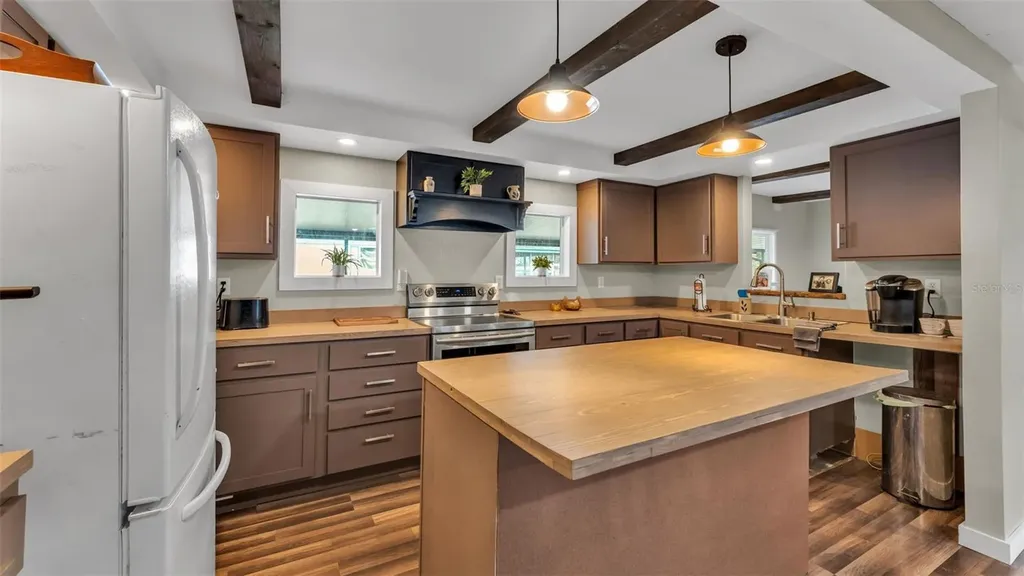 521 Oak Ridge E Lakeland FL 33801