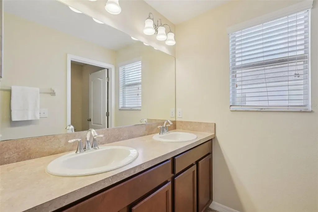 9609 Royal Fern Court Tampa FL 33647
